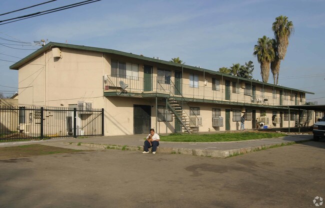Photo - Eastgate Gardens Apartments