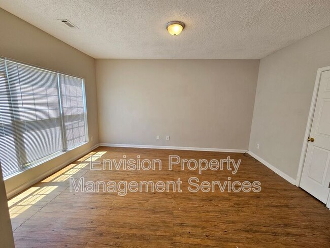 Photo - 3275 Oakley Pl Unit #18