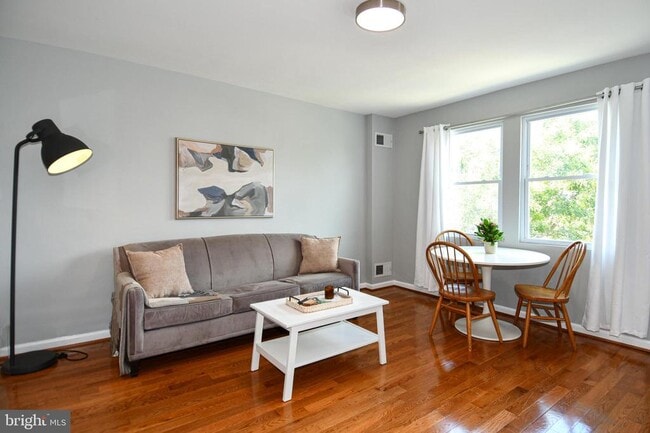 Photo - 1643 Montello Ave NE Unit 4