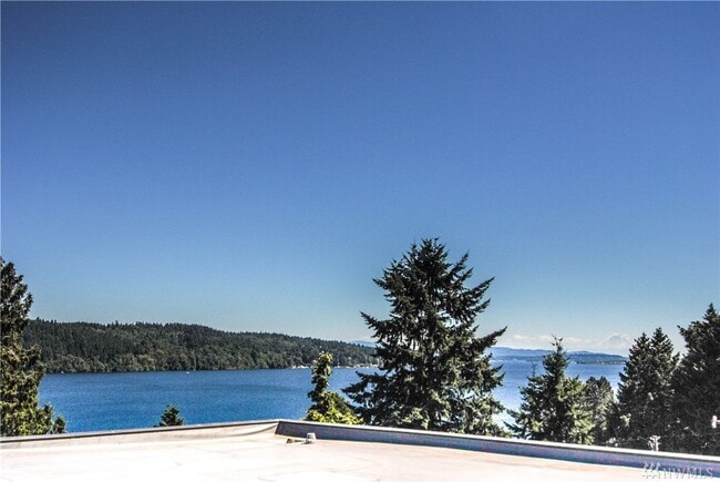 Building Photo - Great Location!!!