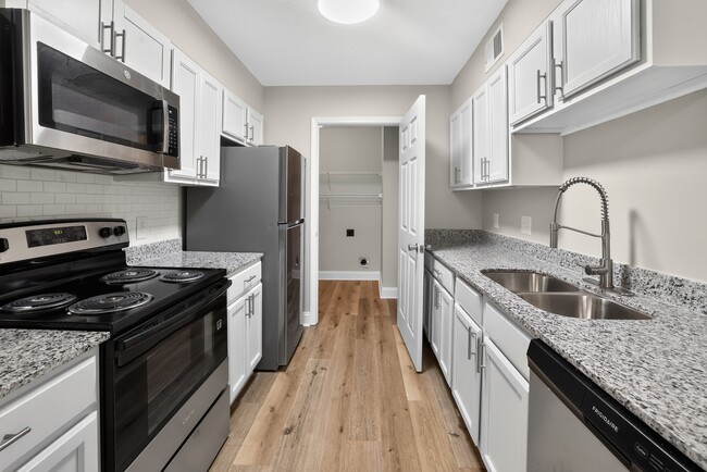 Commerce Street Manor Apartments