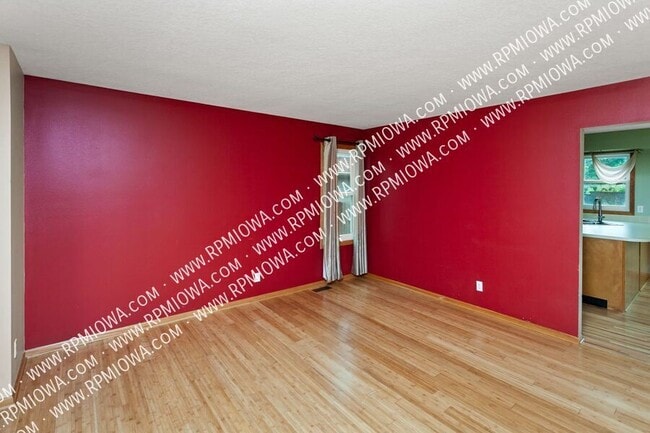 Photo - 8912 Highland Oaks Dr