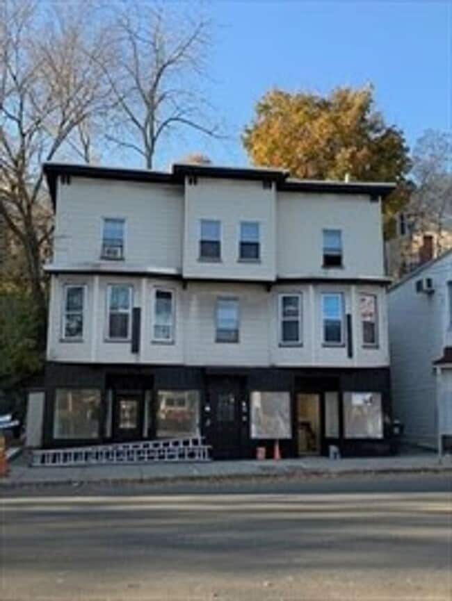 Building Photo - 65 River St Unit 3 Rental
