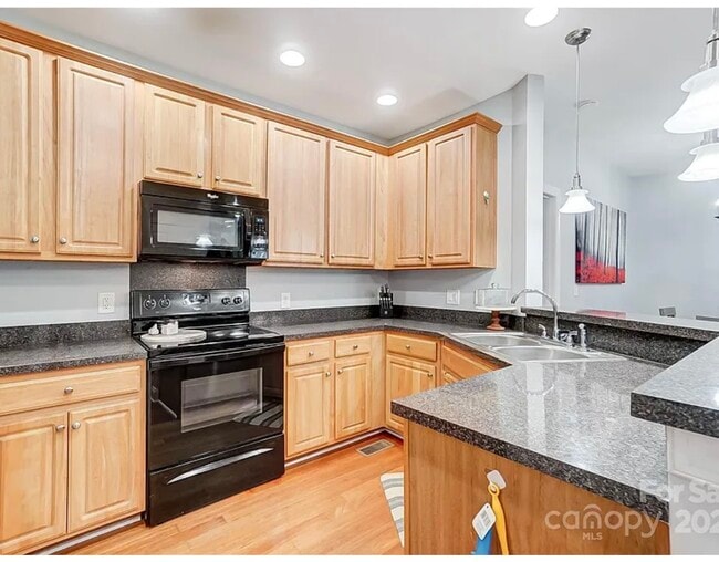 Photo - 6412 Park Pond Dr Unidad 1