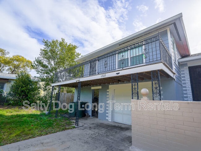 Photo - 1208 N Halifax Ave