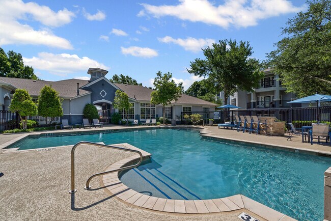 Photo - Benton Pointe