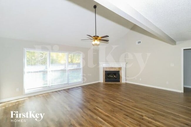 Photo - 8827 Dewberry Ln