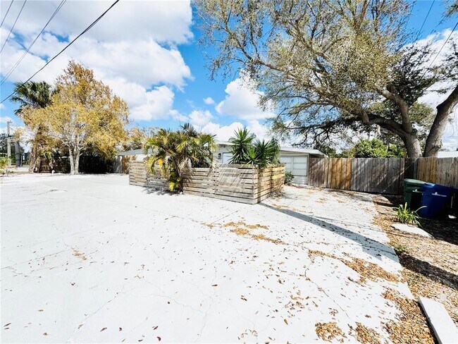 Photo - 3913 S Shade Ave