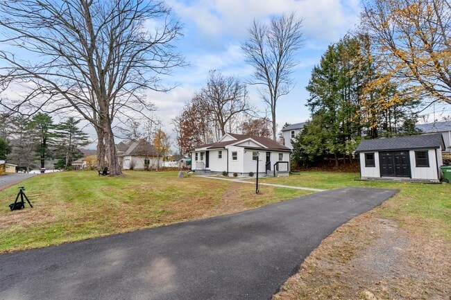 Photo - 5 Pine Trail