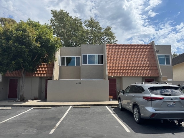 Building Photo - 1527 Royal Way Rental