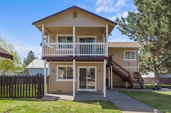 Building Photo - 502 E River Ave Unit A