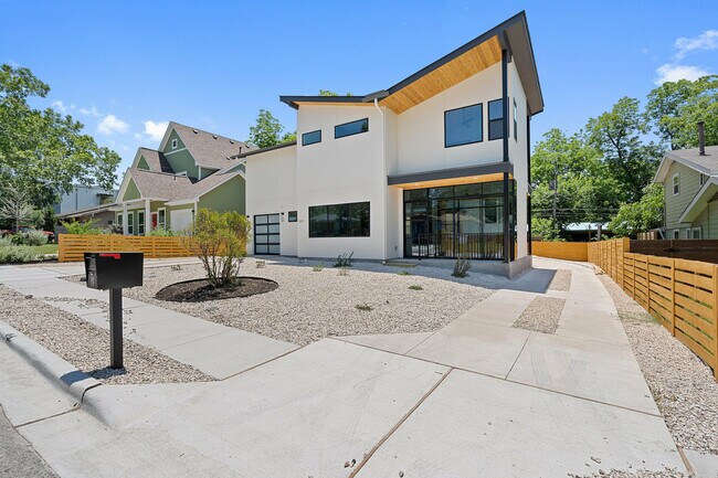 Photo - 909 Payne Ave