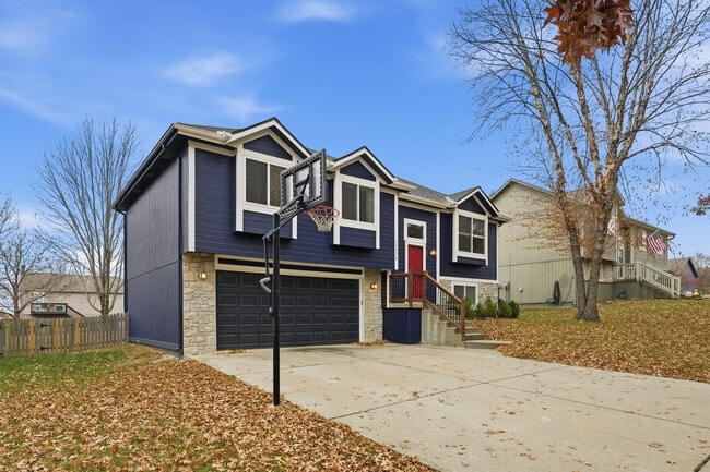 Photo - 11516 N Windsor Ave