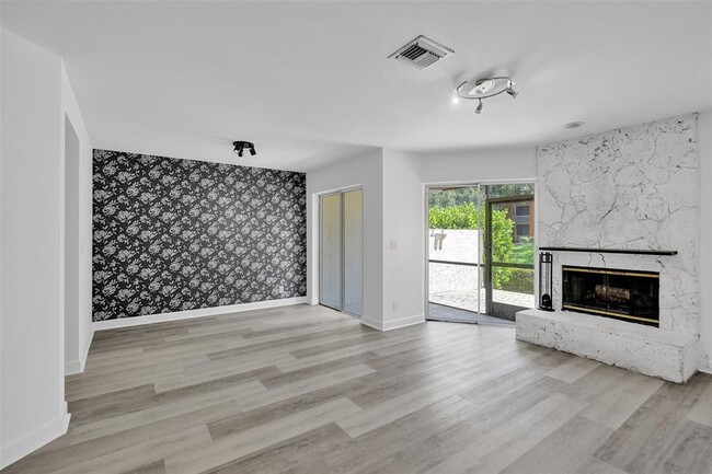 Photo - 11652 NW 19th Dr