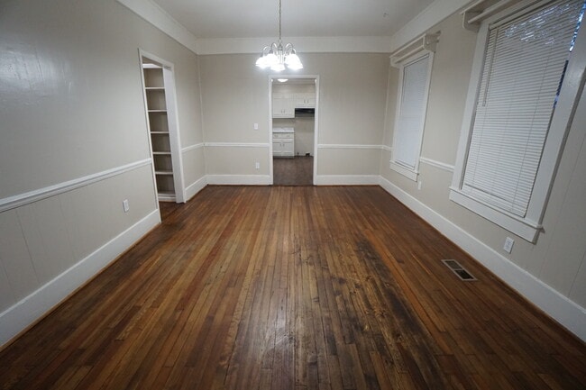 Photo - 1194 Birmingham St