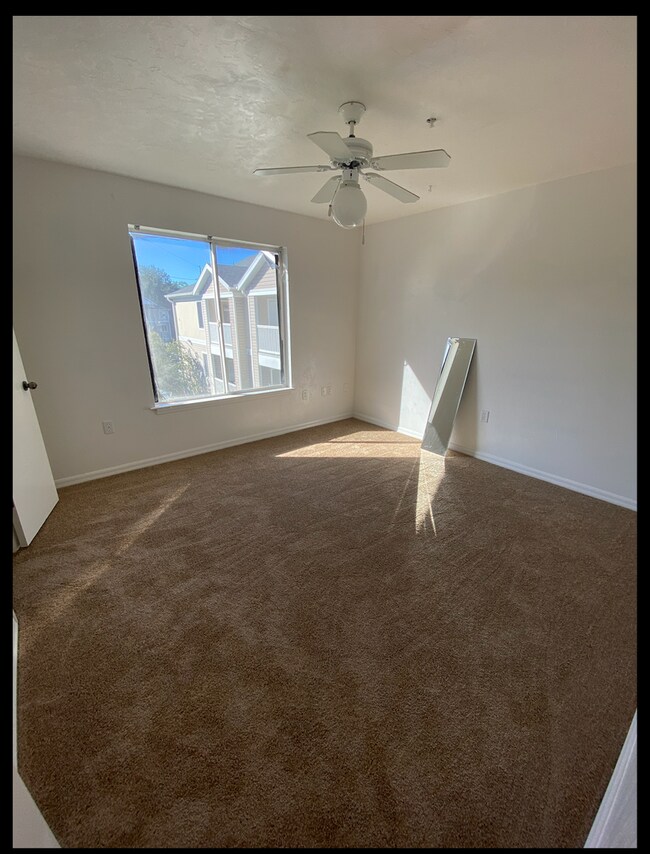 4000 SW 23rd St Unit 2