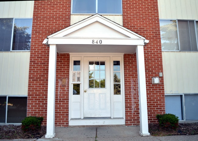 Photo - PineView Apartments