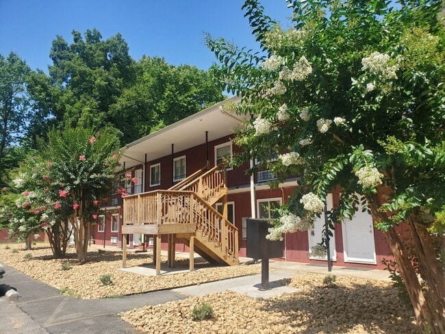 Building Photo - "Bright & Spacious 1BR/1BA with Open Conce... Unit 4 Rental