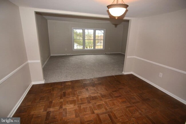 Photo - 1666 Albermarle Dr