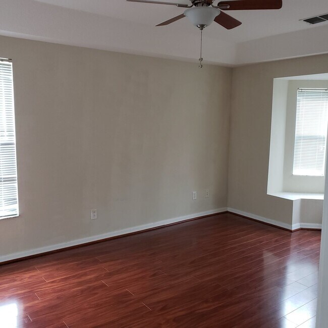 Photo - 5853 Wrenwater Dr
