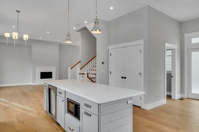 Photo - 27 Woodbine St