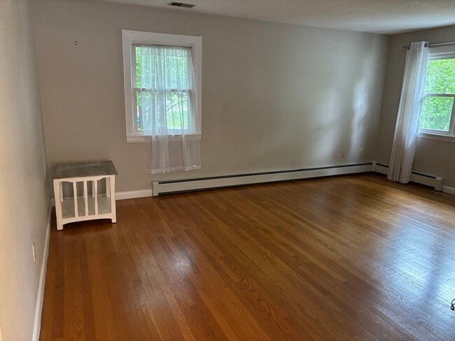 Photo - 11 Eden Glen Ave