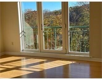 Photo - 1 Watermill Pl Unit 521