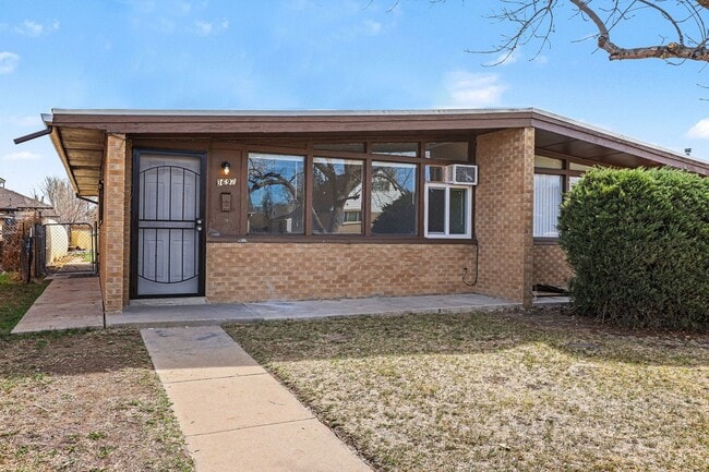 Photo - Newly Renovated 2Bed/1Bath Duplex in Park Hill