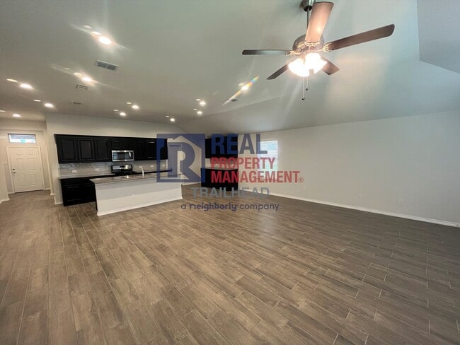 Photo - 1809 Barberry Way