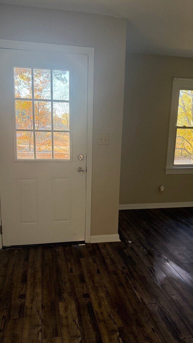 Puerta de entrada principal - 255 16th Street Pl SE Unidad Hickory Duplex 255