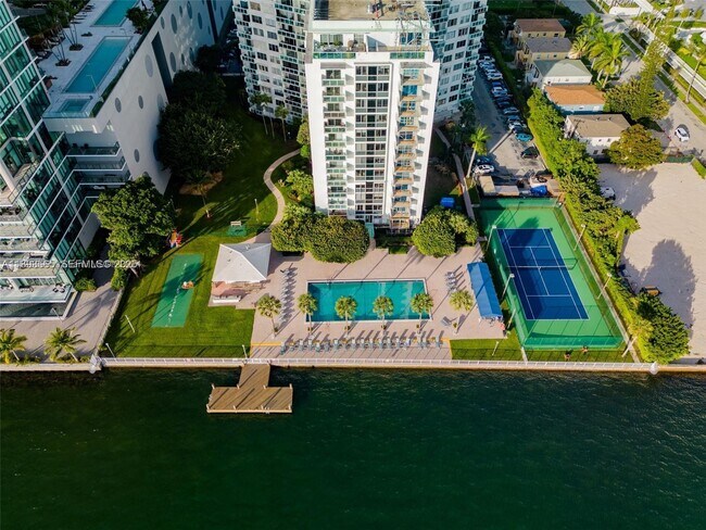 Photo - 3301 NE 5th Ave Unit 307