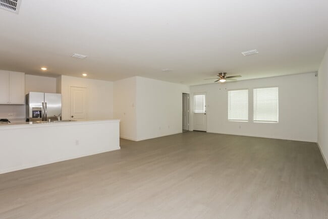 Photo - 1812 Javelina St