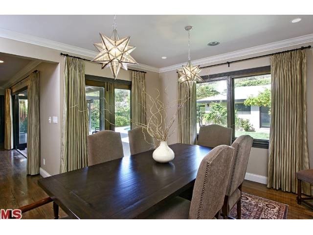 2001 Coldwater Canyon Dr