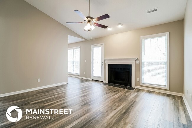 Photo - 807 Valley Oak Dr