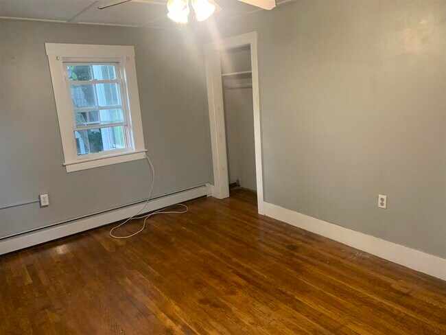 12-14 Broad St