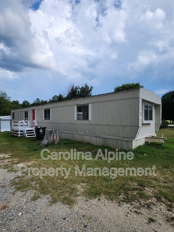 Photo - 2807 Blacksburg Rd
