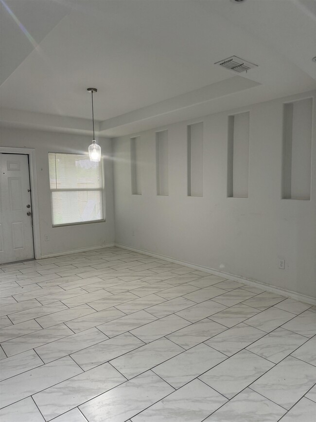 Photo - 2931 Rowan Dr