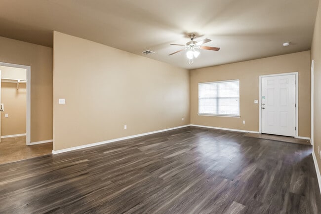 Photo - 11813 NW 131st St