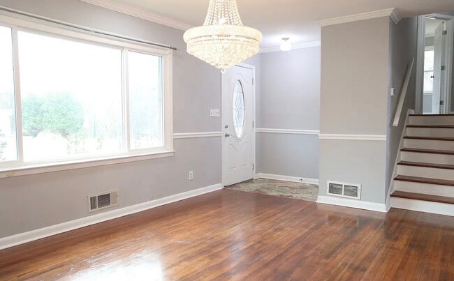 Photo - 2657 Crestdale Cir SE