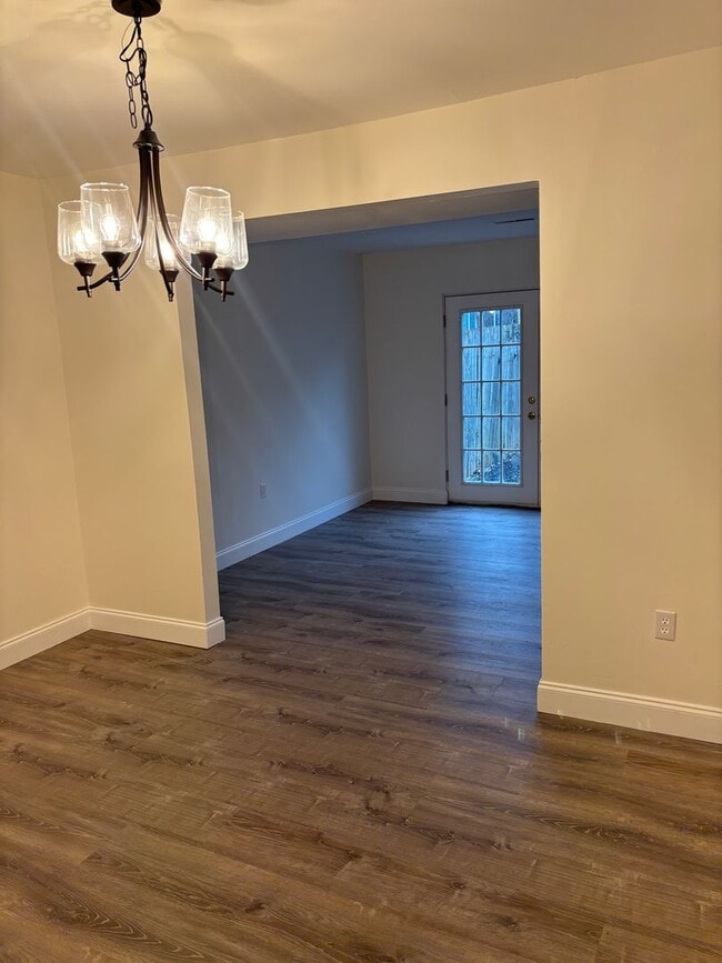 Photo - Pristine & Move-In Ready Townhome in Olde Forge!