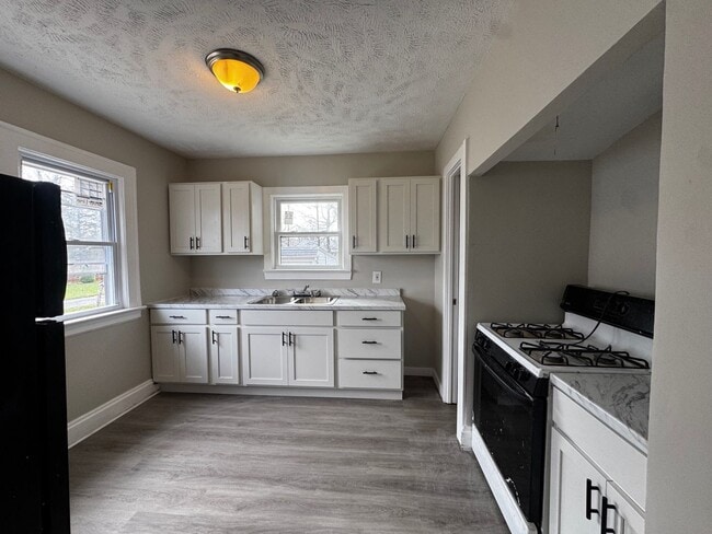 Photo - Charming 3-Bedroom Property in Prime Location