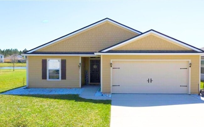 Building Photo - Picture-Perfect 3BR/2BA Lakefront Home in ...