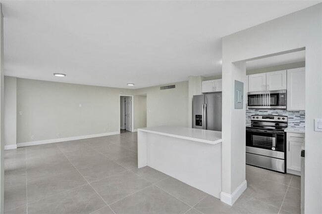Photo - 4222 Inverrary Blvd Unidad 4810