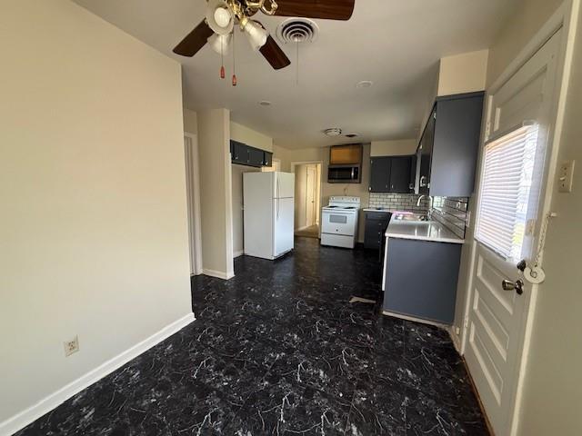 Photo - 806 Redwood Dr
