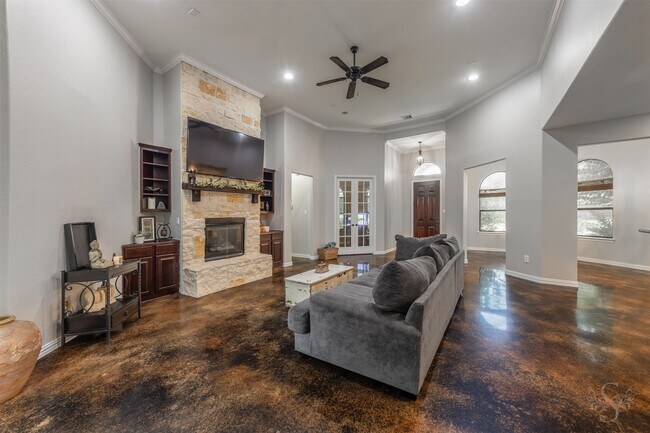 Photo - 33303 Winsford St