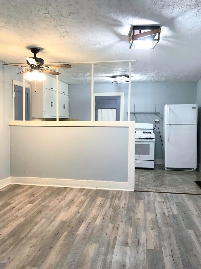 Photo - Clean 2 bedroom home