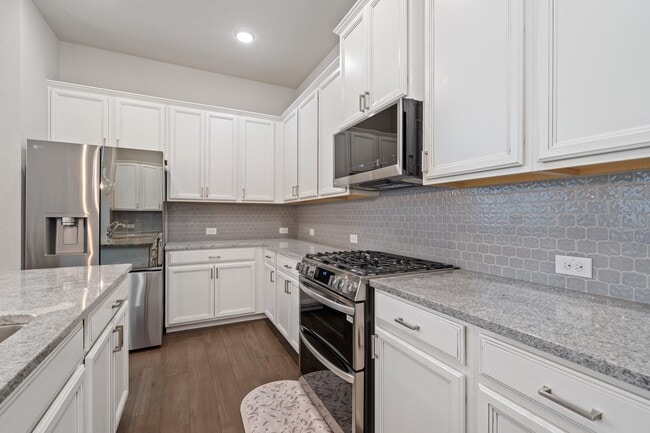 Photo - 27022 Brighton Valley Way