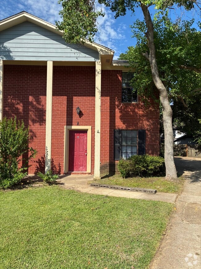 Building Photo - 719 Wicklow Pl Rental