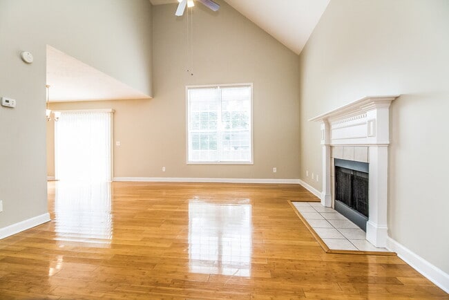 Photo - 906 Bexley Dr