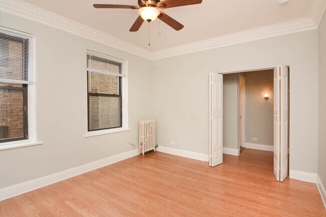 Photo - 3824 N Fremont St Unidad 403